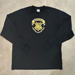 Vintage Hogwarts Long Sleeve Black Graphic Tee Size XXL Universal Studios